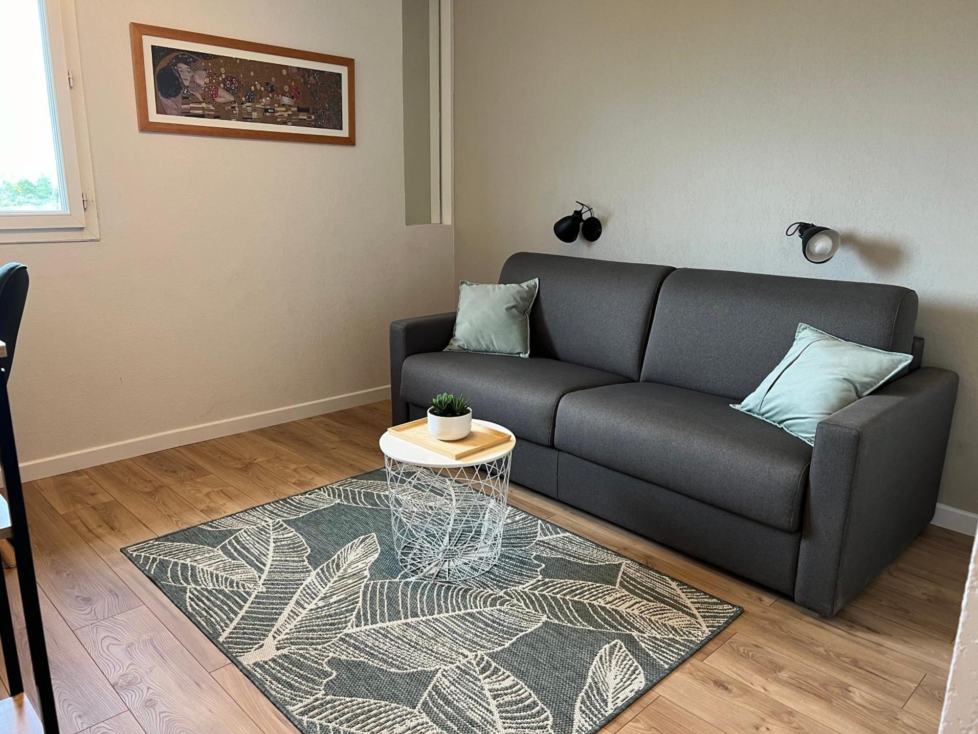 Appart'Hotel - Gare Tgv - Courtine - Confluence - 411 Avignon Buitenkant foto